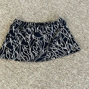 Sunsets Bathing Suit Skirt. Size M. Like new.